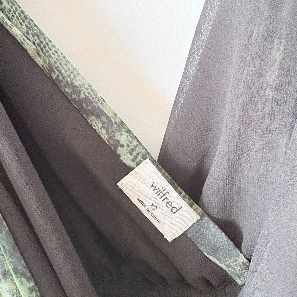 Aritzia Wilfred Karel Pleated Midi Dress NWT Black Lilypad Size XS - Picture 8 of 9